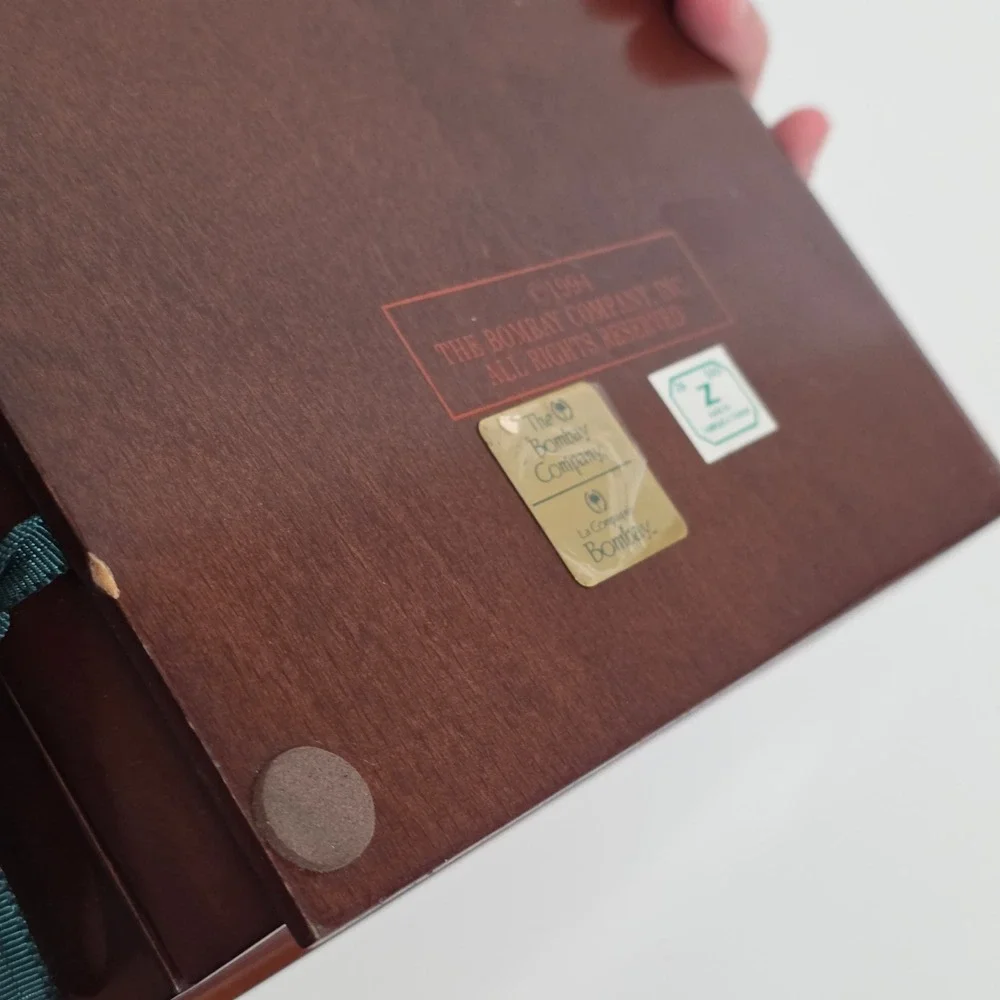 Vintage 1994 Bombay Company Wood Stationery Box Ribbon Tie Mahogany Finish